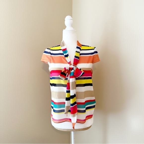 Alice + Olivia Bow Stripe Stretch Silk Top - XS - Picture 10 of 10
